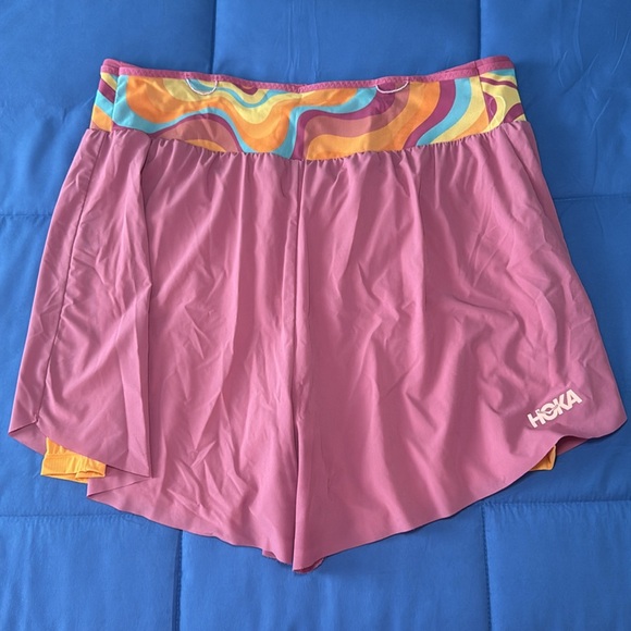 Hoka 2 in 1 Skyguide Running Shorts Womens Sz XL in Beet Root! - Picture 9 of 10